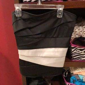 Strapless top